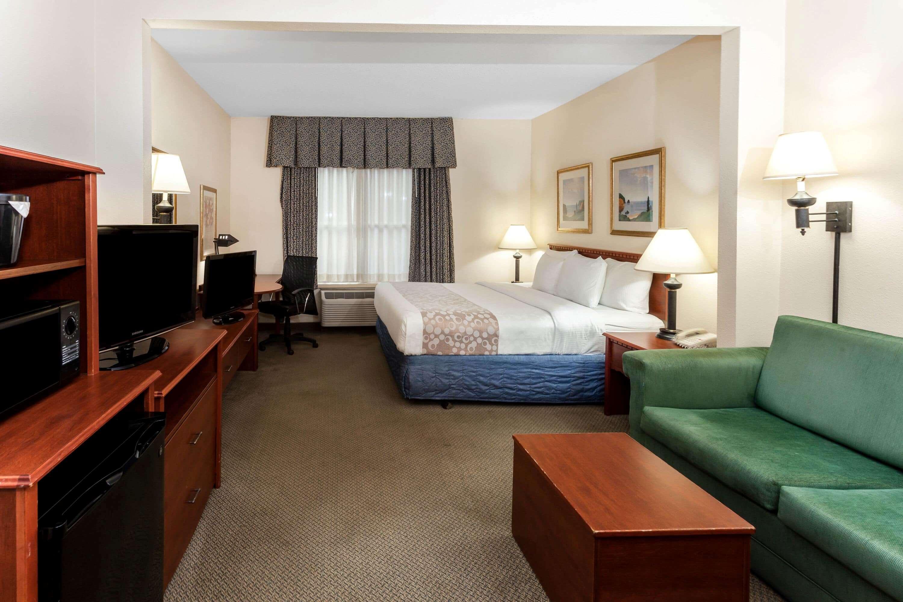 La Quinta By Wyndham Milwaukee Sw New Berlin Hotel Ngoại thất bức ảnh