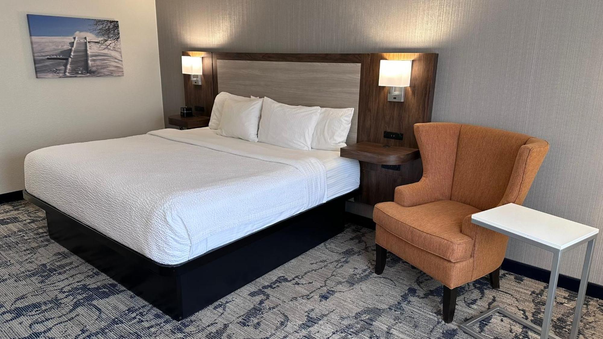 La Quinta By Wyndham Milwaukee Sw New Berlin Hotel Ngoại thất bức ảnh