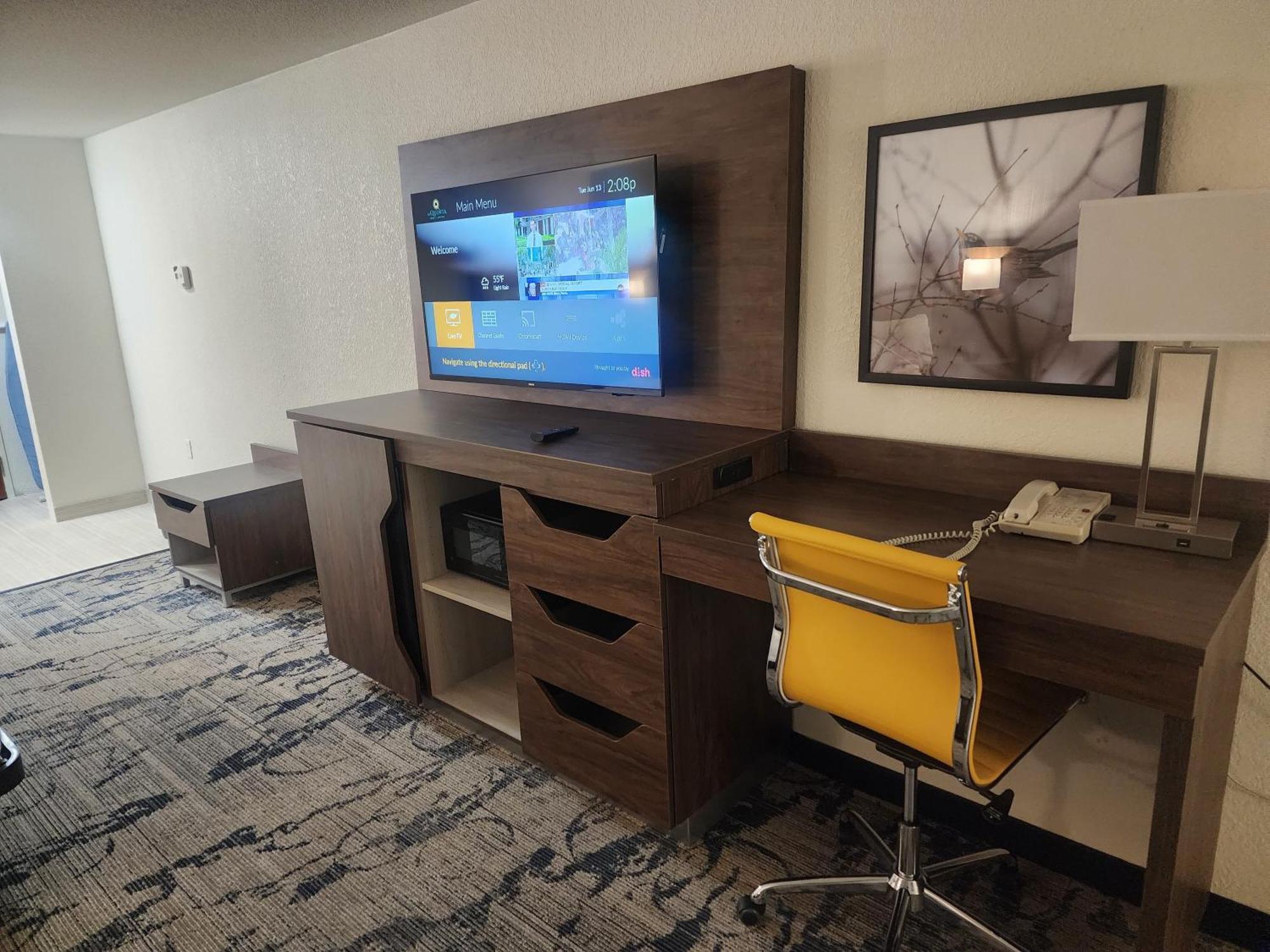 La Quinta By Wyndham Milwaukee Sw New Berlin Hotel Ngoại thất bức ảnh