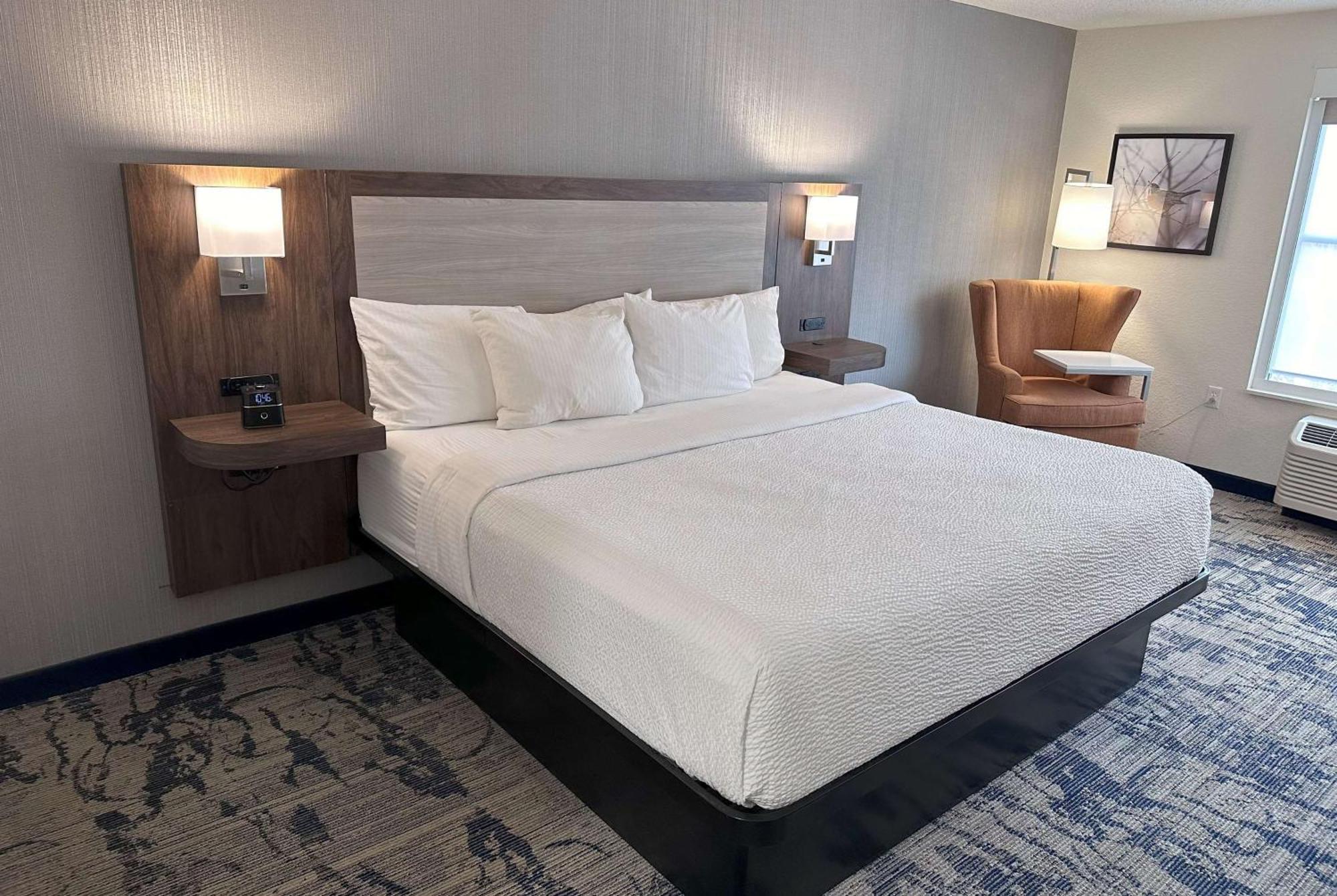 La Quinta By Wyndham Milwaukee Sw New Berlin Hotel Ngoại thất bức ảnh