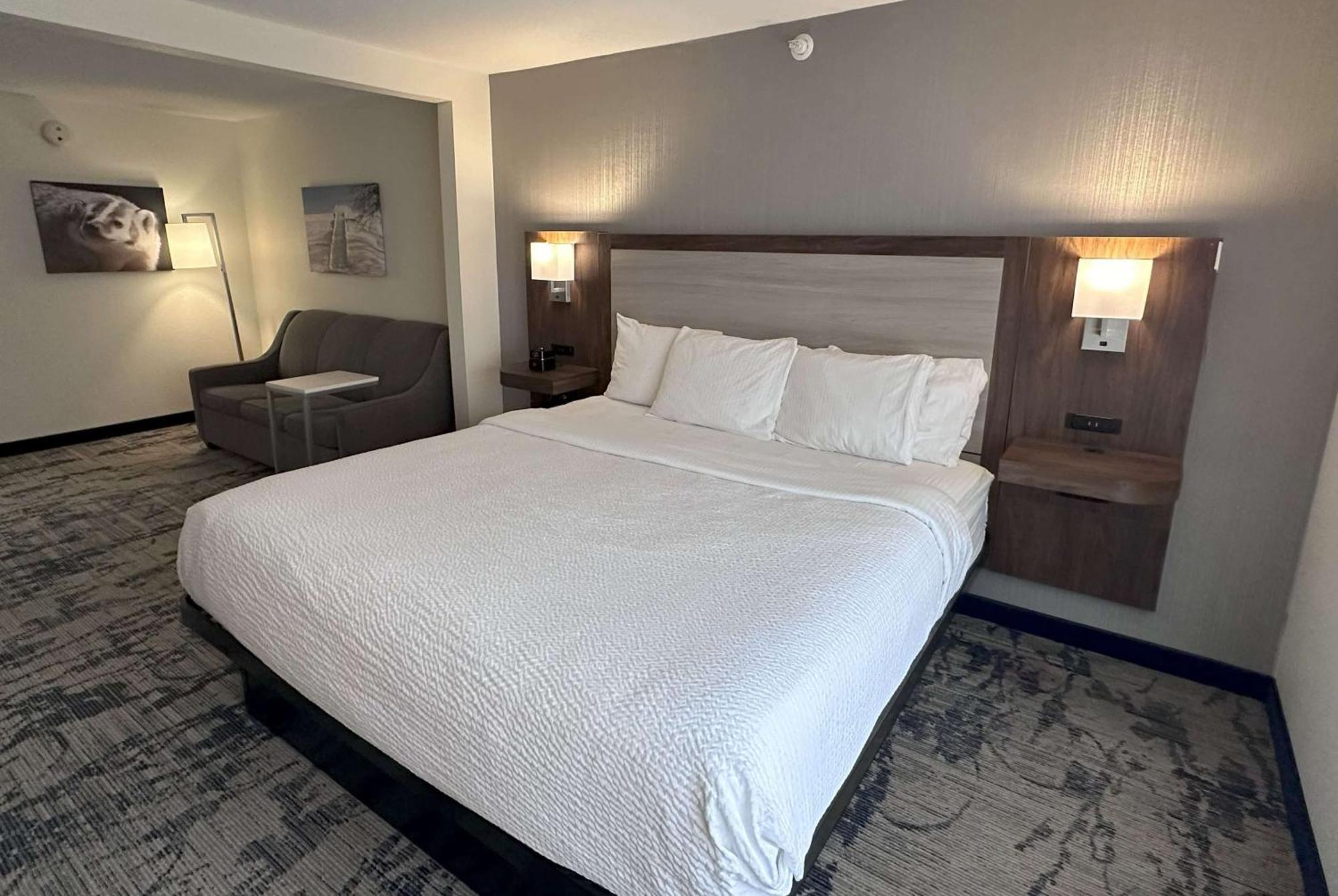 La Quinta By Wyndham Milwaukee Sw New Berlin Hotel Ngoại thất bức ảnh