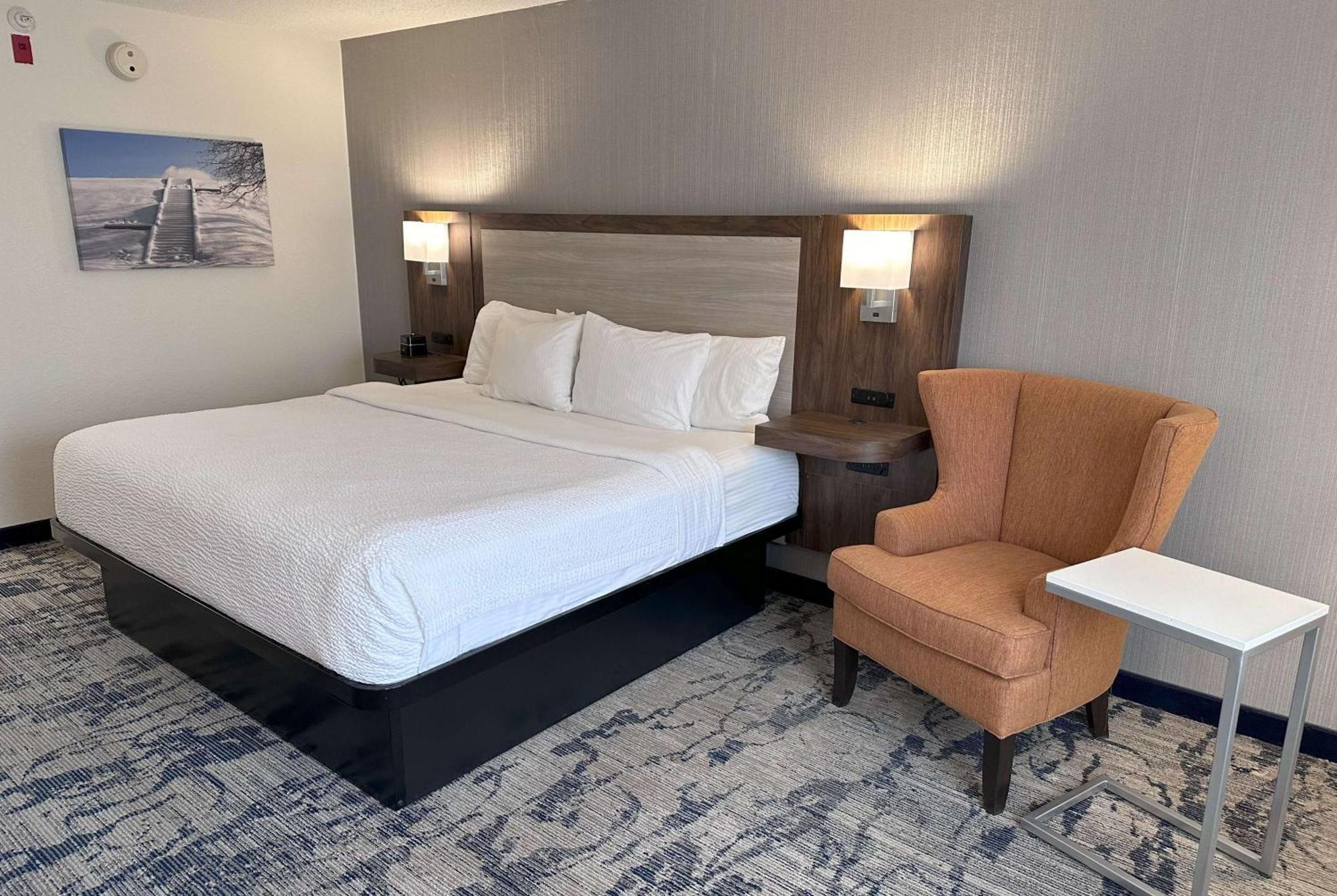 La Quinta By Wyndham Milwaukee Sw New Berlin Hotel Ngoại thất bức ảnh