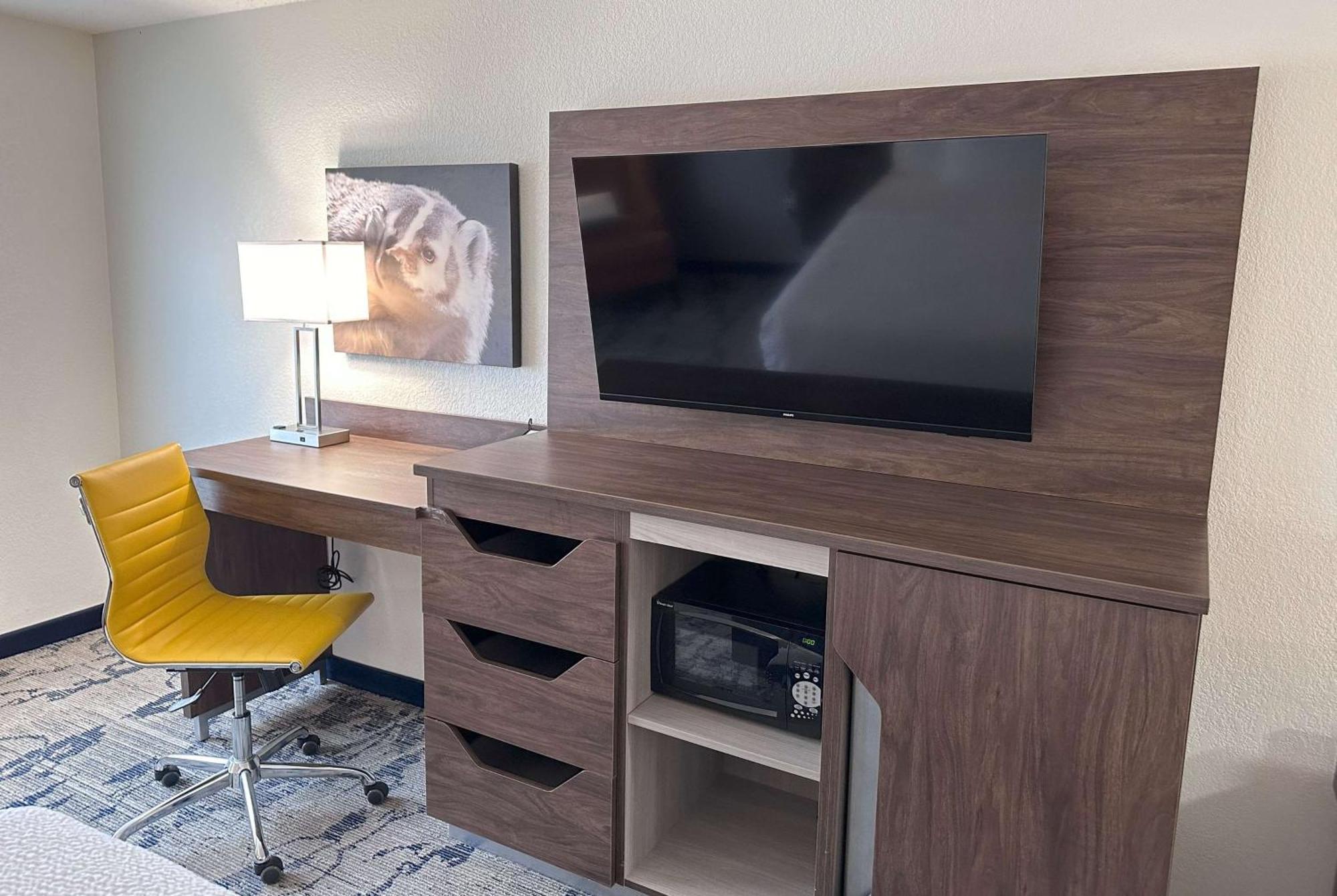 La Quinta By Wyndham Milwaukee Sw New Berlin Hotel Ngoại thất bức ảnh